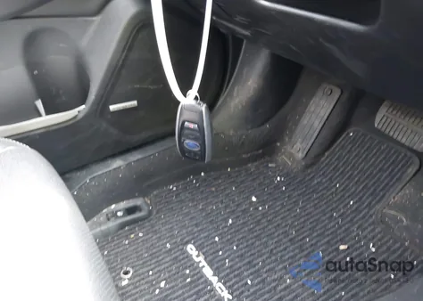 2019 Subaru Outback 3.6R Limited из США, поврежденный, VIN 4S4BSENC4K3267139